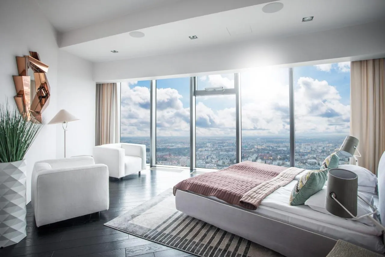 30Th+ Floor Apartments In Sky Tower Vratislav