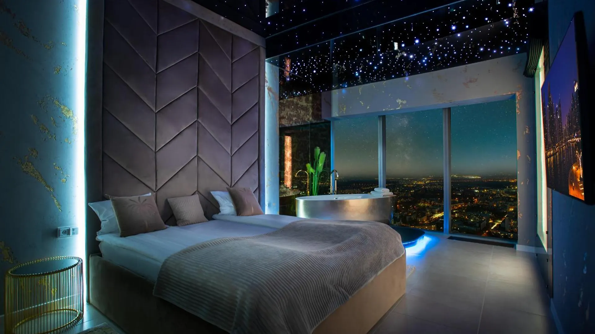 30Th+ Floor Apartments In Sky Tower Vratislav