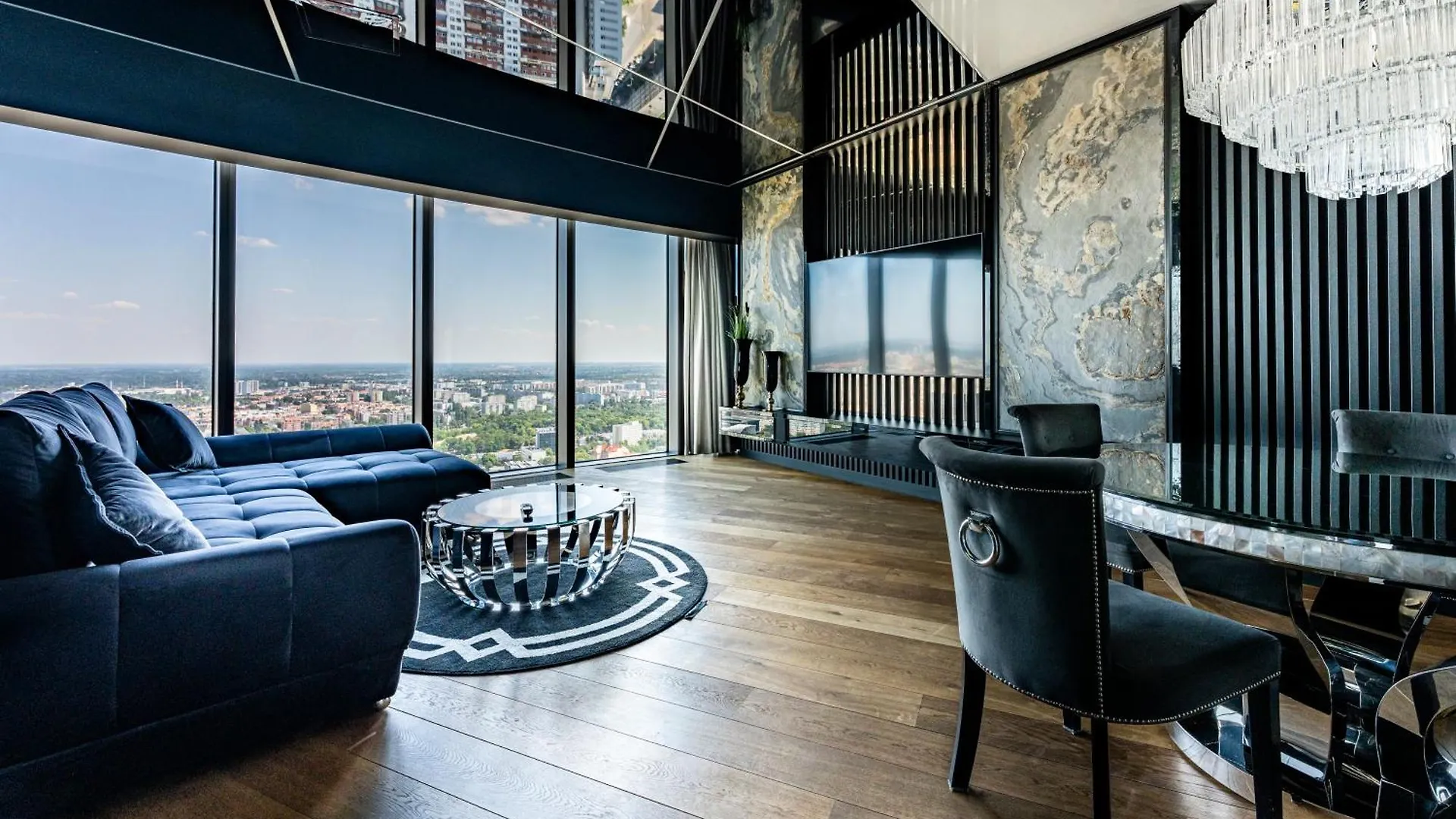 30Th+ Floor Apartments In Sky Tower فروتسواف