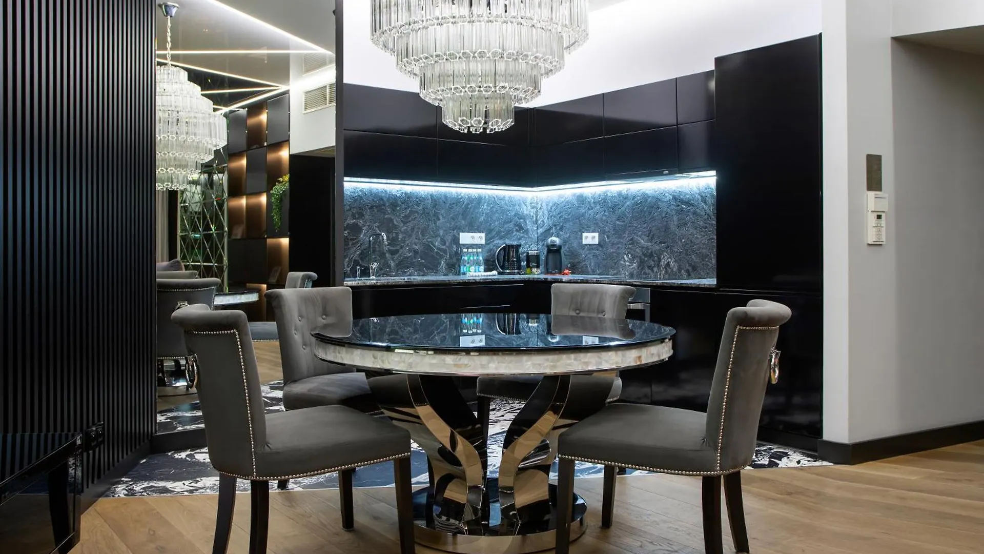 30Th+ Floor Apartments In Sky Tower فروتسواف بولندا