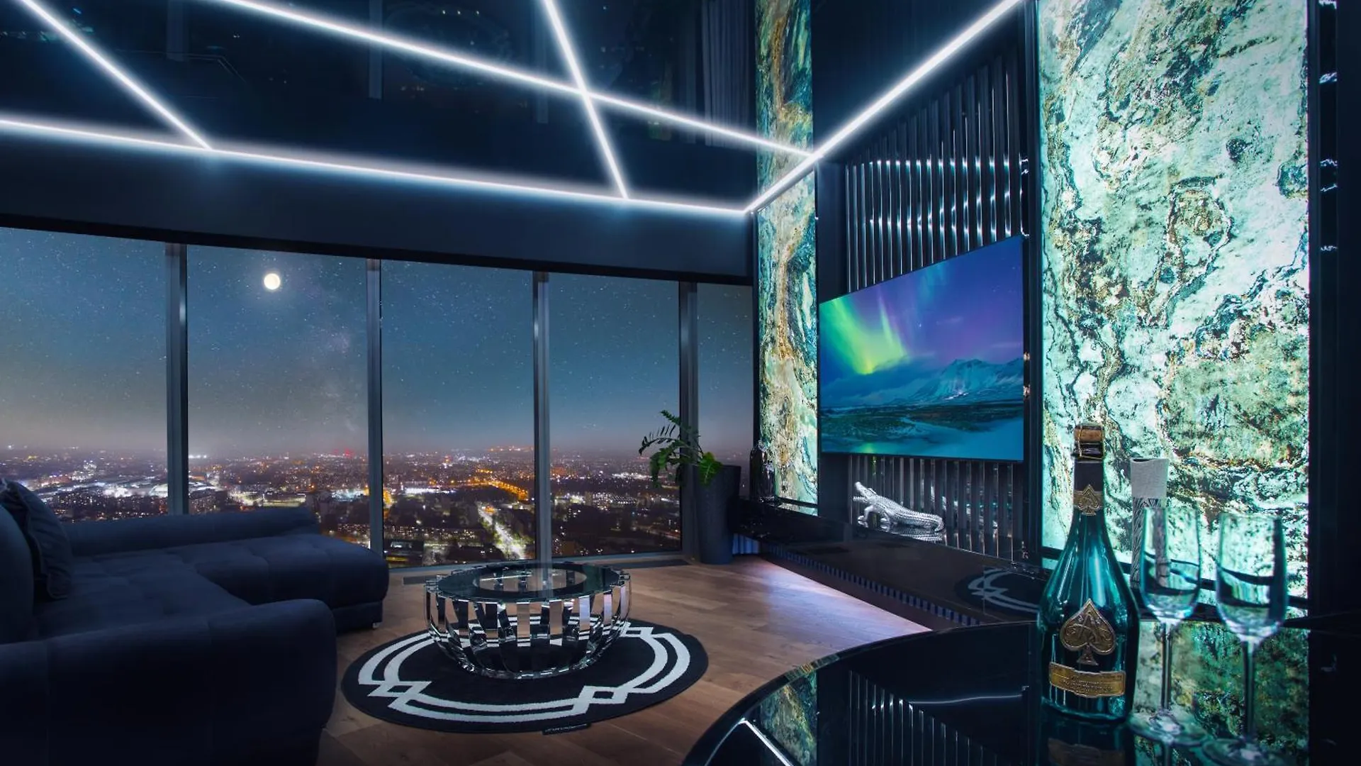 30Th+ Floor Apartments In Sky Tower Vratislav 0*,
